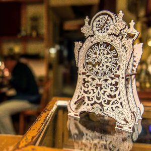 Nu cheltui mai mult decât trebuie pentru decorarea casei! Nu cheltui mai mult decât trebuie pentru decorarea casei!