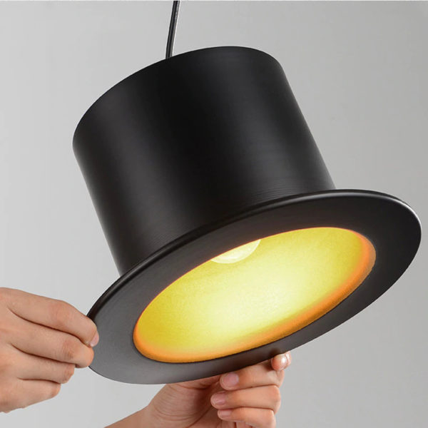 united-entertainment-top-hat-hanging-lamp-black-goldcolour-foil-2 Lustră Joben, United Entertainment - imagine 2