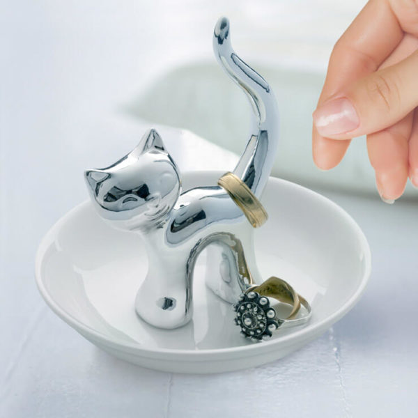 Ring-holder-Gatto-silver-ceramic-2 Suport-tăviță decorativă pentru bijuterii - pisică, Balvi - imagine 6