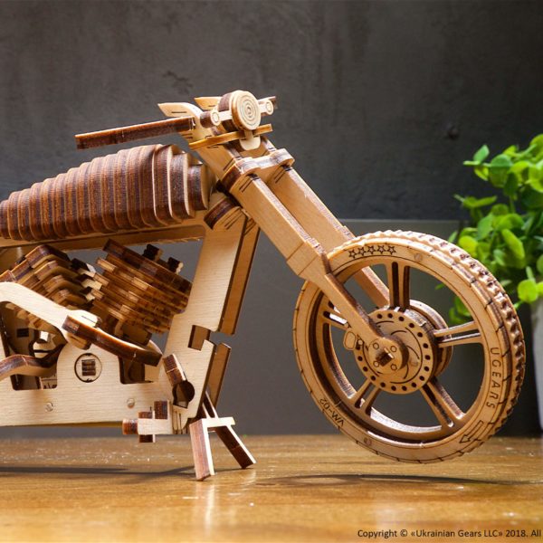 ugears-wooden-model-kit-motorcycle-vm-02-16 VM-02, Motocicletă - puzzle 3D - kit de asamblare, Ugears - imagine 17
