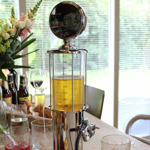 Distribuitor băuturi pompă retro, United Entertainment - imagine 5