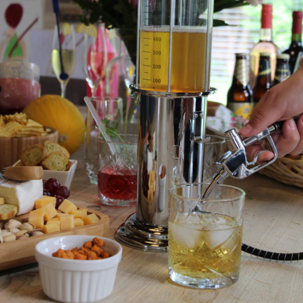 Distribuitor băuturi pompă retro, United Entertainment - imagine 7