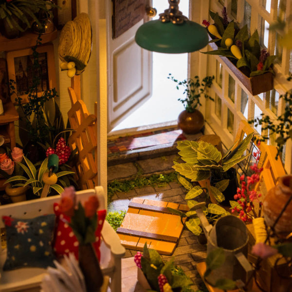 Robotime-Miller's-Garden-DG108-Model-Kit-3 Grădina lui Miller DG108 - cu iluminare LED - kit de asamblare, Robotime - imagine 4