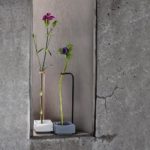 Vaza pentru o singură floare ”Blossom Well Vase”, MoMA - imagine 3