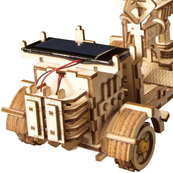 robotime-moon-buggy-solar-ls401-wooden-model-kit-diy-3 Modulul lunar – puzzle 3D solar – kit de asamblare, Robotime - imagine 4