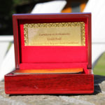 Cărți de joc placate cu aur în cutie de lemn, United Entertainment - imagine 5