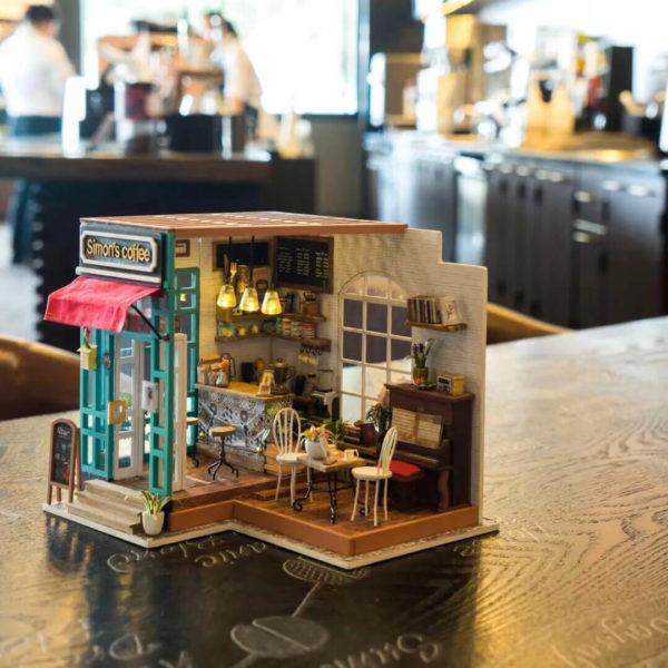 Cafeneaua lui Simon DG109 – cu iluminare LED – kit de asamblare, Robotime - imagine 3