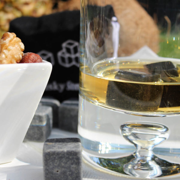 Set 9 cuburi piatră pentru răcit băuturi, United Entertainment - imagine 6