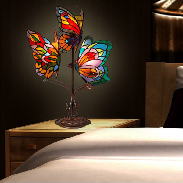 Butterflies-1 Lampă de noptieră ”Fluturi” în stil Tiffany, ADM - imagine 2